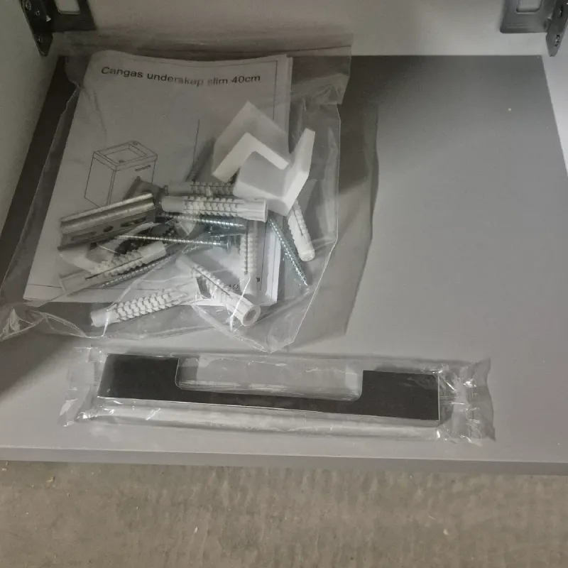 OUTLET: Quadro Bad Slim 40 cm Baderomsmøbel Blank Hvit - Utstilling