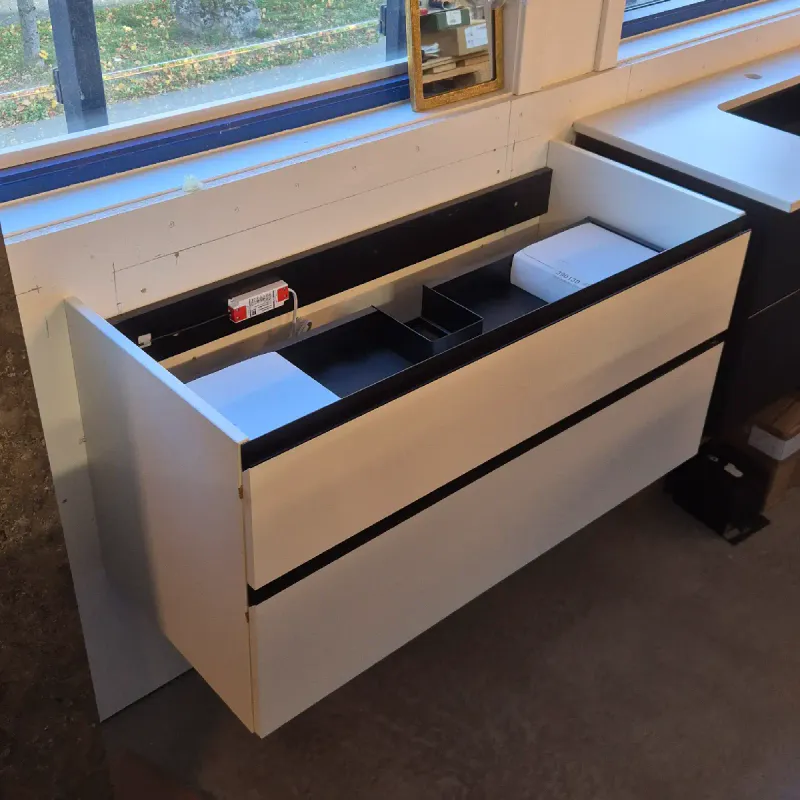 OUTLET: INR Viskan Grip 100 cm Baderomsmøbel u/ Servant Hvit - Utstilling